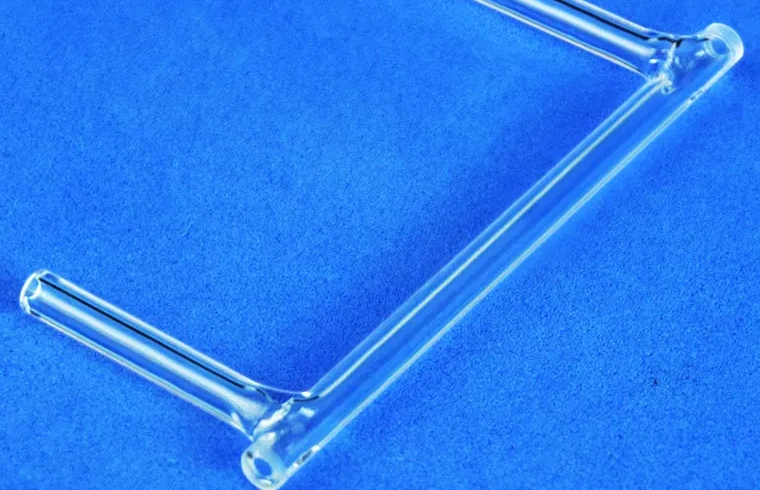 MQQFC092 product photograph: angled view of the side-arm arrangement